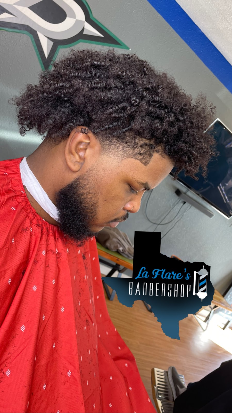 La Flares Barbershop | 219 W 6th St, Ferris, TX 75125, USA | Phone: (469) 688-3421