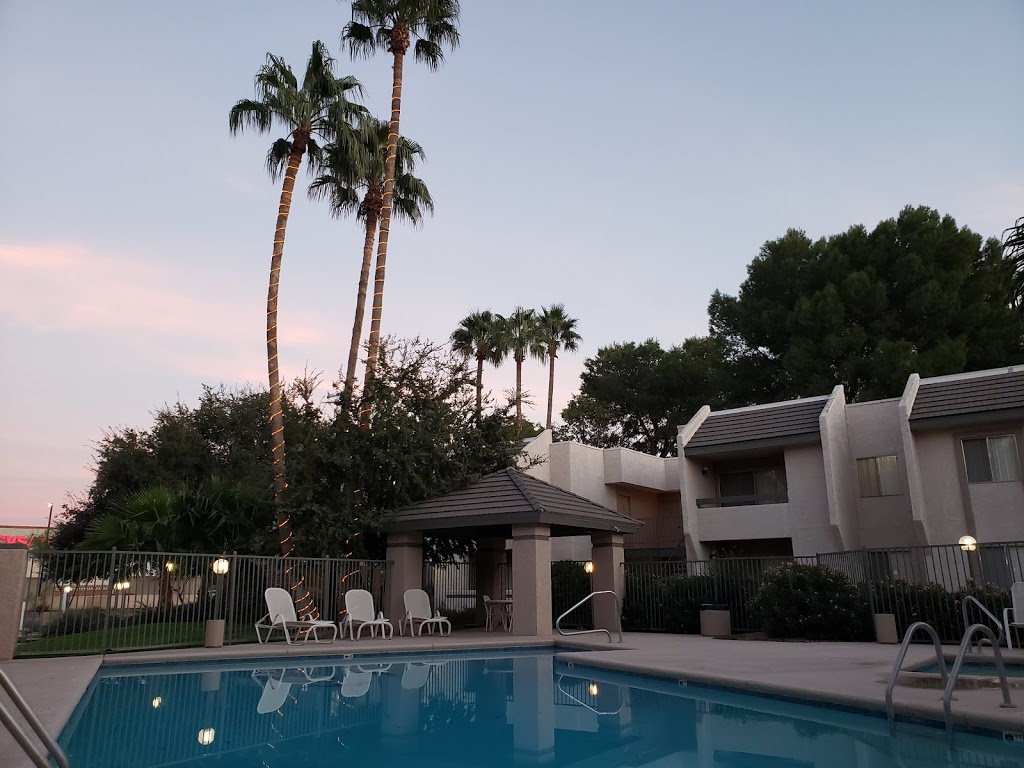 The Woods Apartments at Midvale Park | 1970 W Valencia Rd, Tucson, AZ 85746, USA | Phone: (520) 889-2666