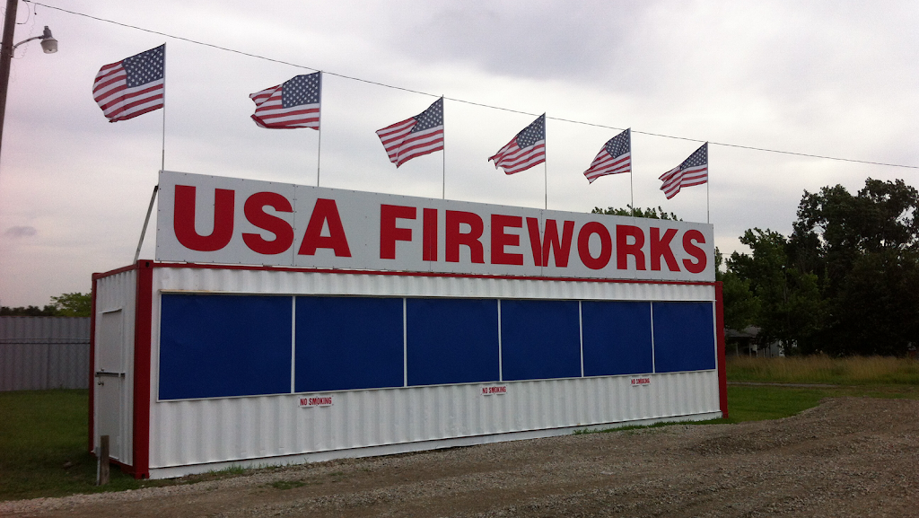 USA Fireworks | 5025 US-377, Aubrey, TX 76227, USA | Phone: (972) 979-7102