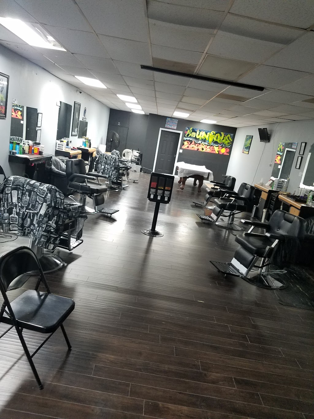 A-Unique Barbershop | 2532 W Lincoln Ave, Anaheim, CA 92801, USA | Phone: (714) 484-9043