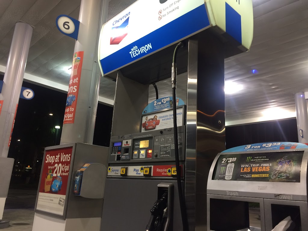 Chevron | 4015 W Century Blvd, Inglewood, CA 90304, USA | Phone: (310) 672-2000