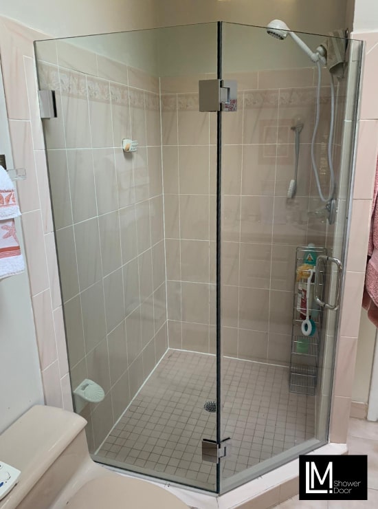 LM Shower Door | 18 Evans Ave, Hempstead, NY 11550, USA | Phone: (516) 737-9637