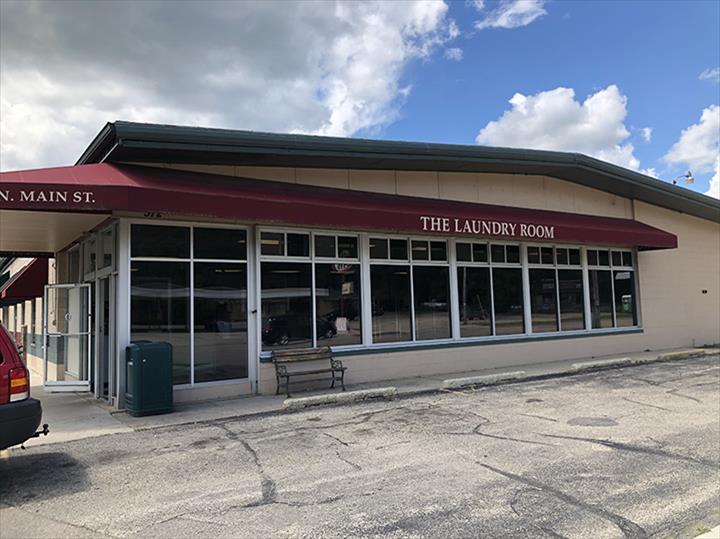 The Laundry Room | 512 N Main St, Edgerton, WI 53534, USA | Phone: (608) 290-9170