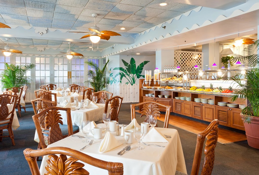 Bermudas Restaurant | 5500 Gulf Blvd, St Pete Beach, FL 33706, USA | Phone: (727) 363-2341