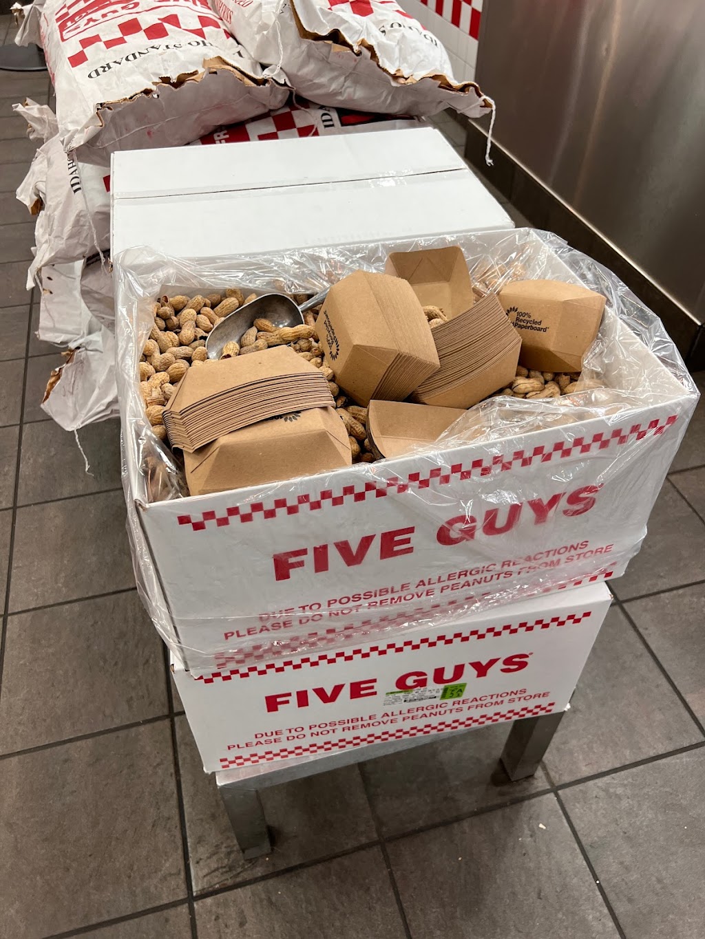 Five Guys | 8850 Tampa Ave, Northridge, CA 91324, USA | Phone: (818) 993-1390