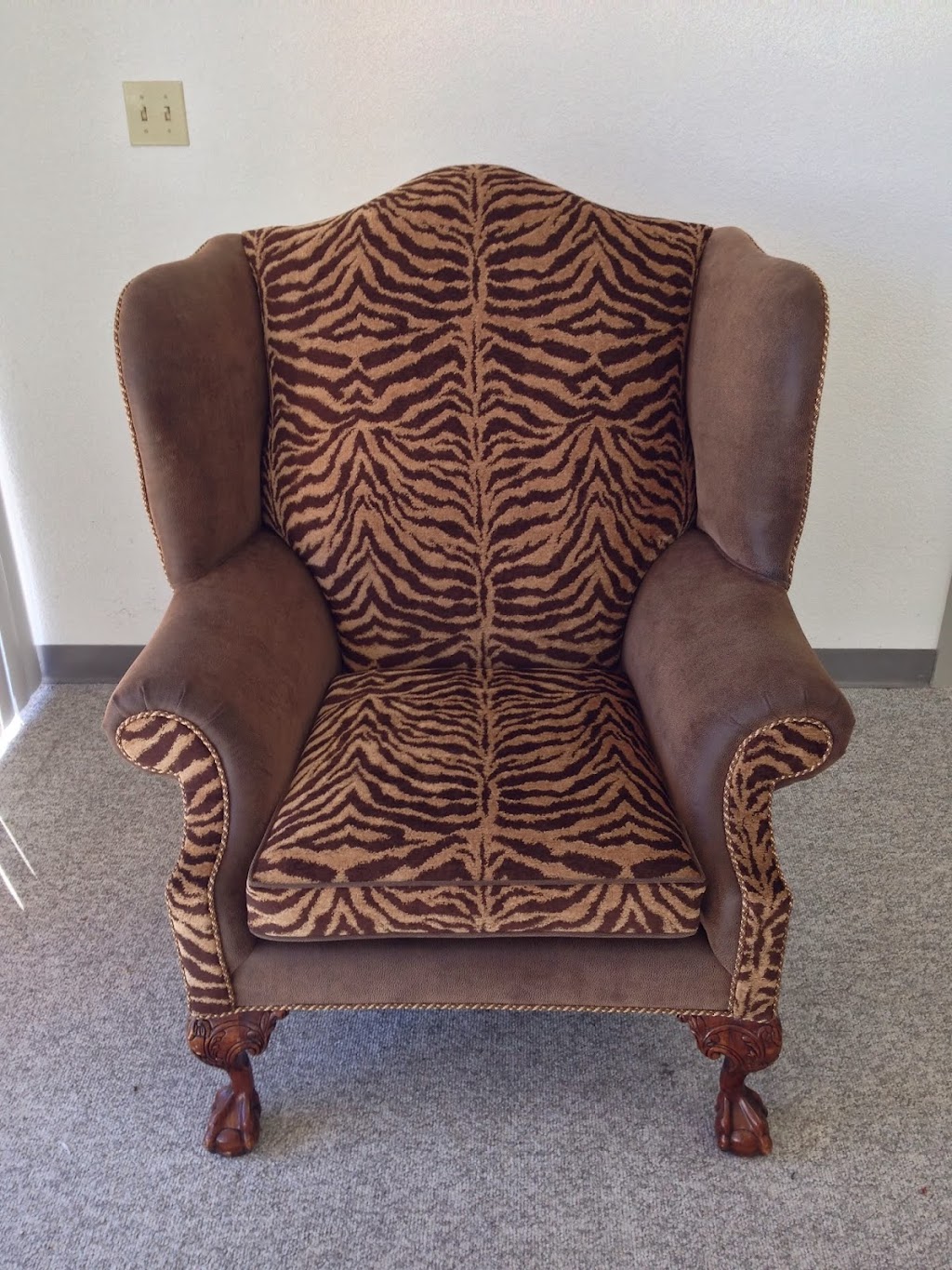 Anns Upholstery | 7525 Main St, The Colony, TX 75056, USA | Phone: (972) 731-8188