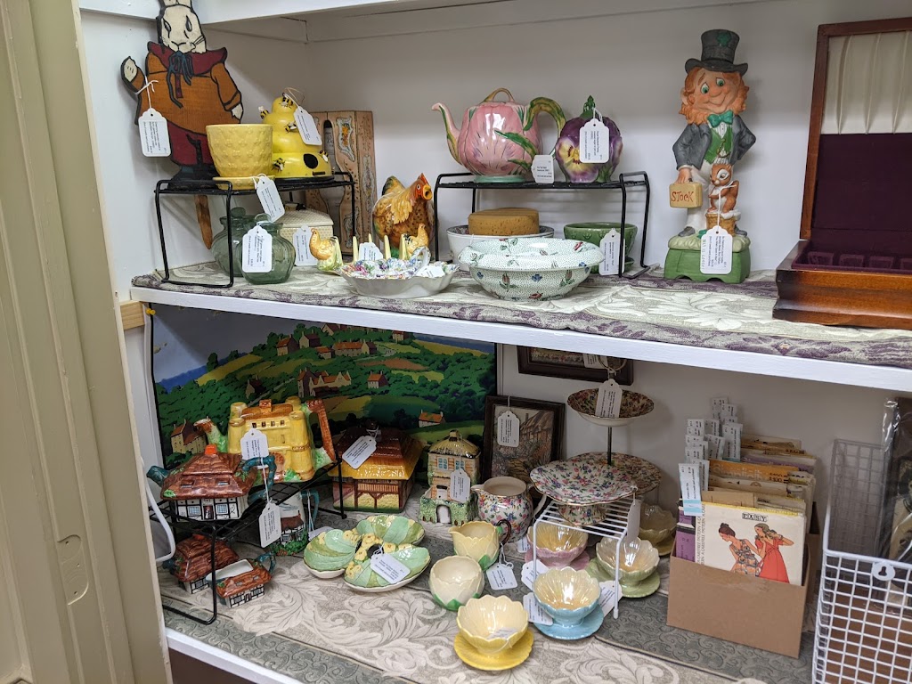 Sentiment Depot Antiques and Collectibles | 238 W Delaware Ave, Pennington, NJ 08534, USA | Phone: (609) 669-1566