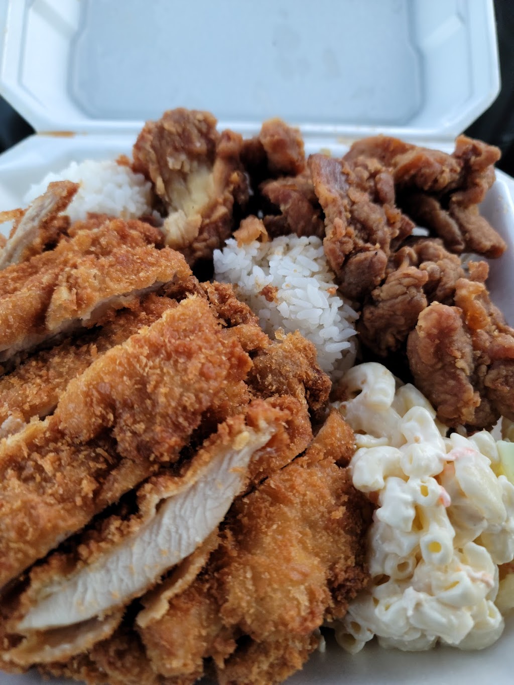 L&L Hawaiian Barbecue | 94-050 Farrington Hwy B1, Waipahu, HI 96797, USA | Phone: (808) 678-9800