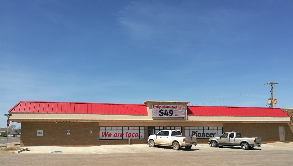 Pioneer Telephone/Cellular/Internet/Special Access | 202 W Broadway, Kingfisher, OK 73750 | Phone: (405) 375-8155