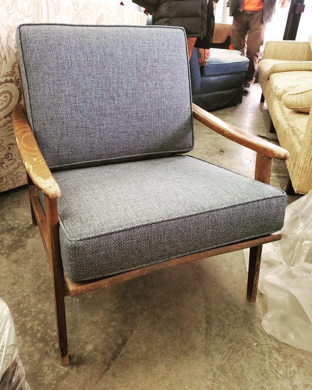 Copley Upholstery Inc. | 1486 Medina Rd #200, Medina, OH 44256, USA | Phone: (330) 239-6700