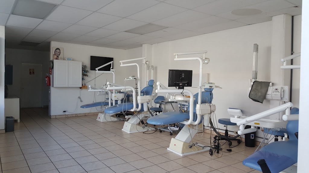 Rosarito Dental Care | Blvd. Benito Juárez # 224, Predios Urbanos, 22710 Rosarito, B.C., Mexico | Phone: 661 612 0777