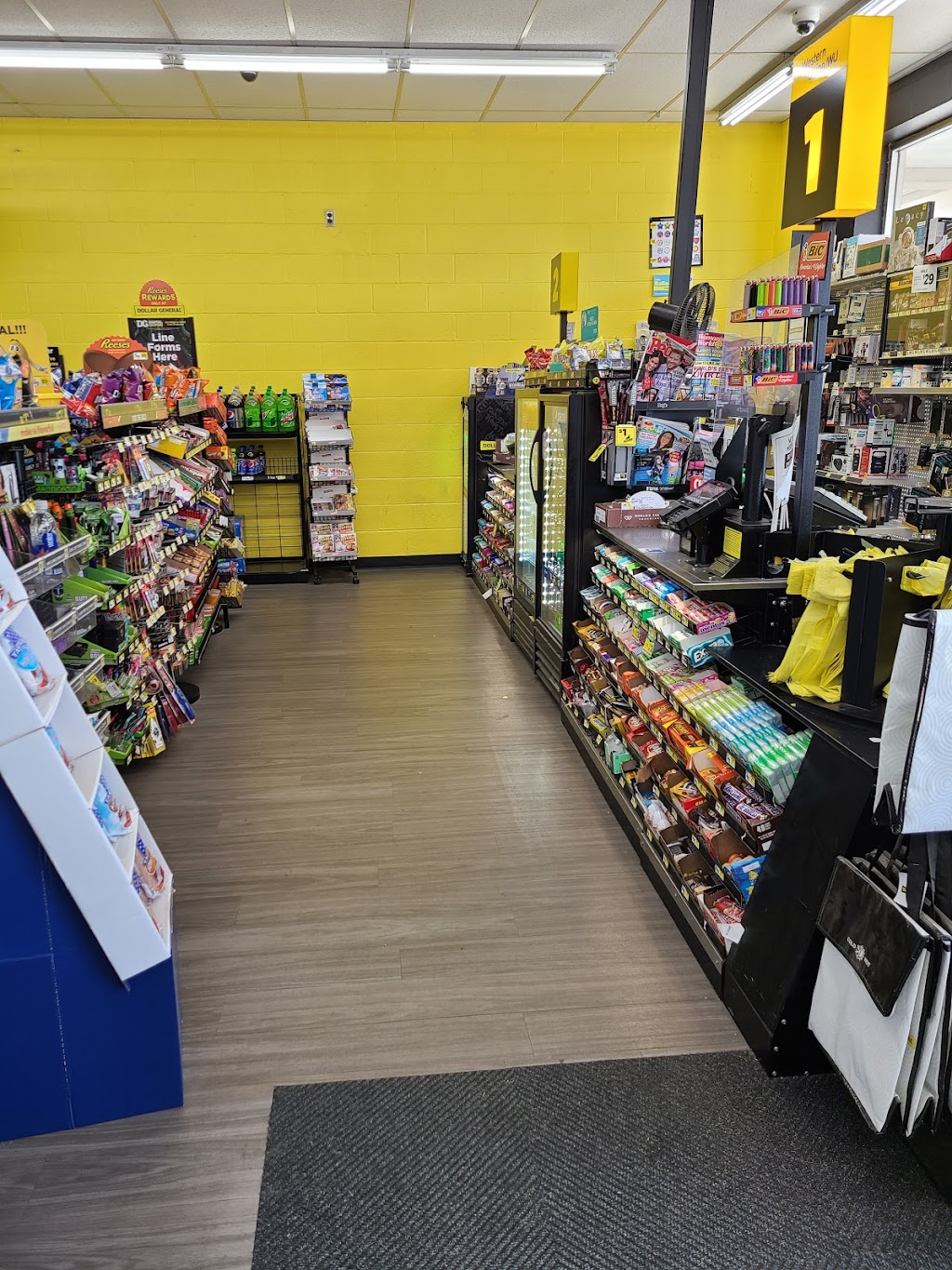Dollar General | 324 W North St, Kendallville, IN 46755, USA | Phone: (260) 302-1245