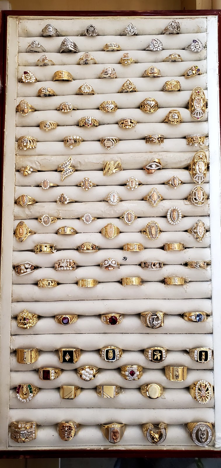 Queen Jewelry | 1710 S Main St, Santa Ana, CA 92707, USA | Phone: (714) 542-7470