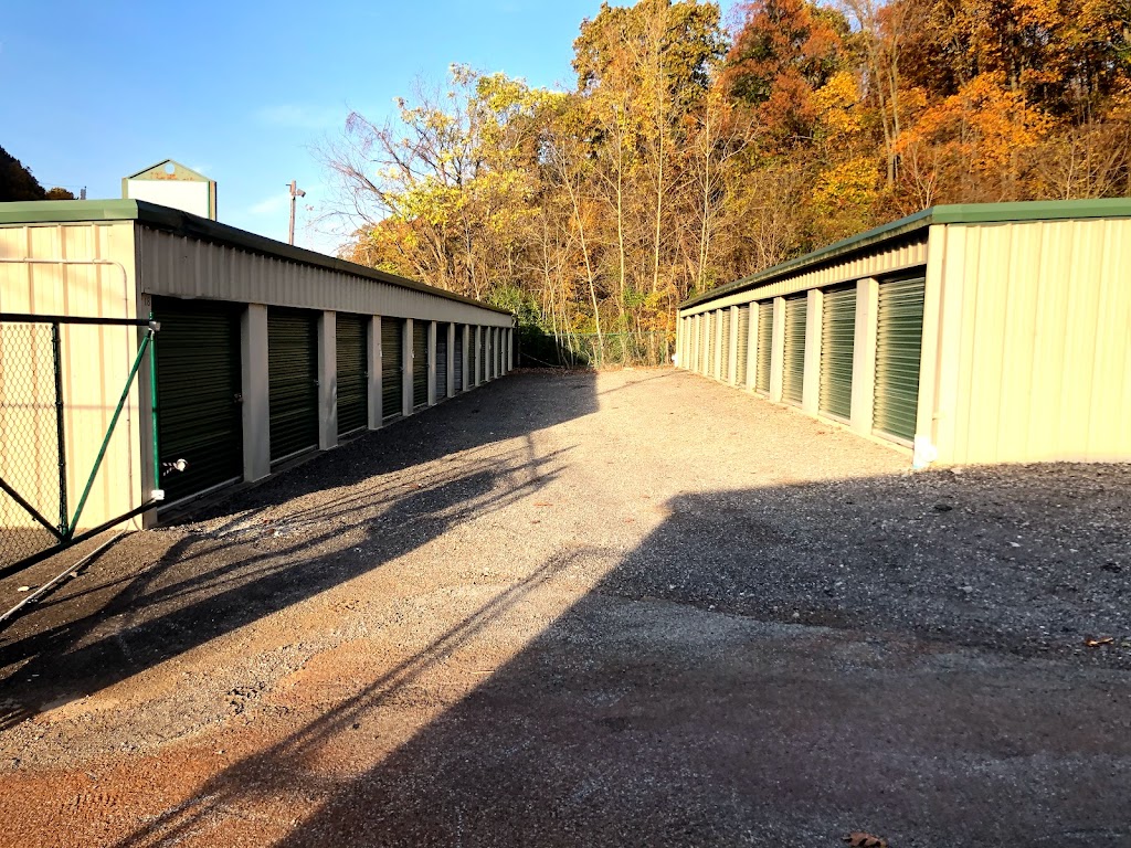 Bolt Storage Self Storage - Pittsburgh | 1261 Streets Run Rd, Pittsburgh, PA 15236, USA | Phone: (412) 889-8137