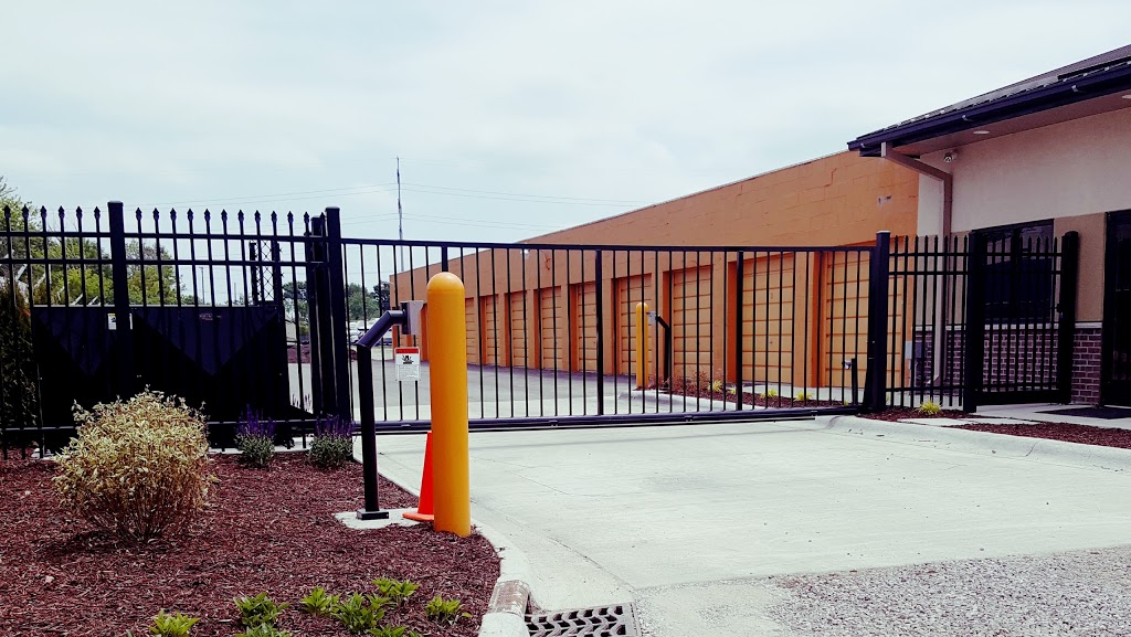 Pirates Cove Self Storage | 18301 Krause St, Riverview, MI 48193, USA | Phone: (734) 283-1222