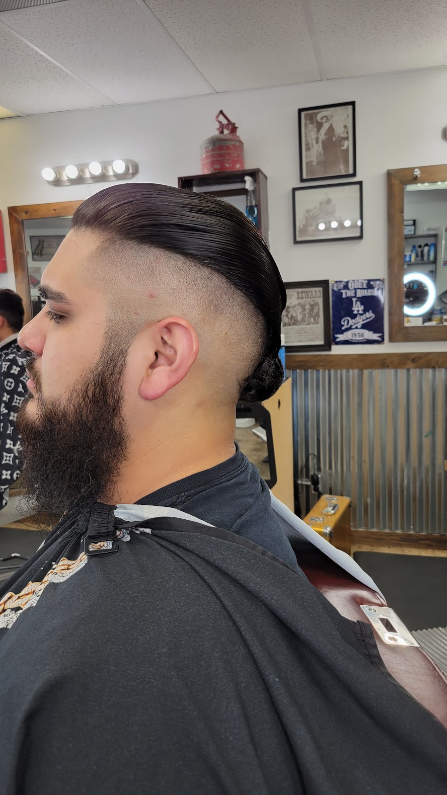 Cuts by Gio | 528 S Glendora Ave, West Covina, CA 91790, USA | Phone: (323) 929-1020