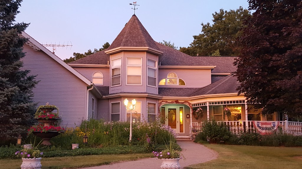 Cameo Rose Victorian Country Inn | 1090 Severson Rd, Belleville, WI 53508, USA | Phone: (608) 424-6340