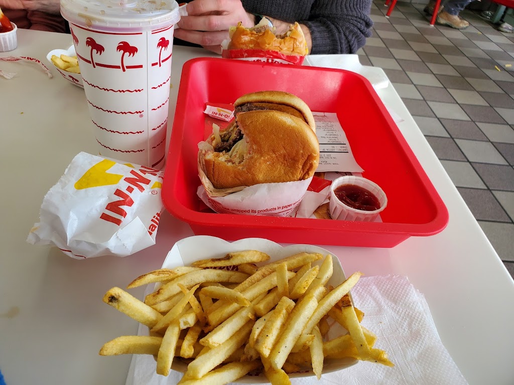 In-N-Out Burger | 225 Placerville Rd, Folsom, CA 95630, USA | Phone: (800) 786-1000