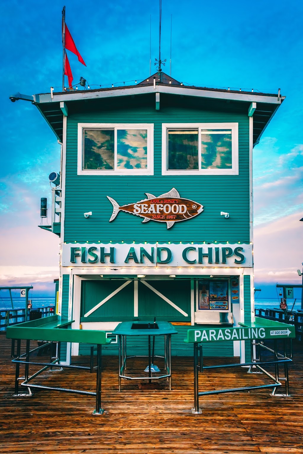 Earl and Rosies Seafood Place | Green Pleasure Pier, Avalon, CA 90704, USA | Phone: (310) 510-0197