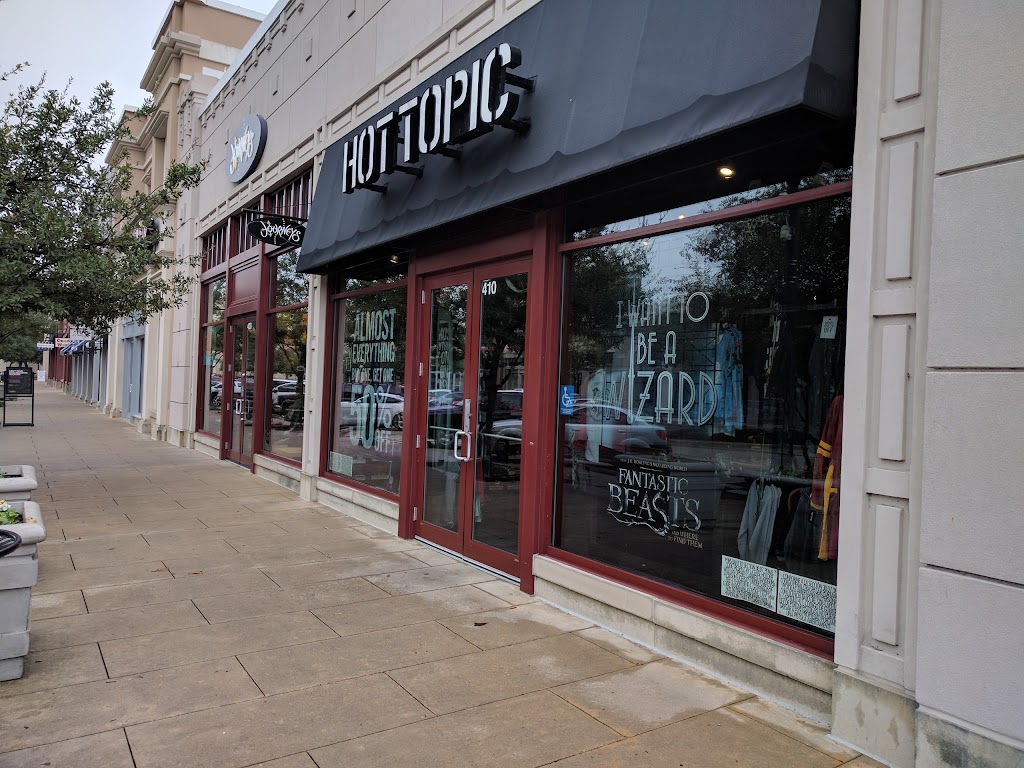 Hot Topic | 410 Cedar Sage Dr RM L-19, Garland, TX 75040 | Phone: (972) 414-3648