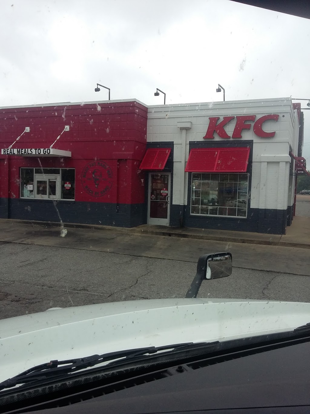 KFC | 2256 Lamar Ave, Memphis, TN 38114, USA | Phone: (901) 454-0070