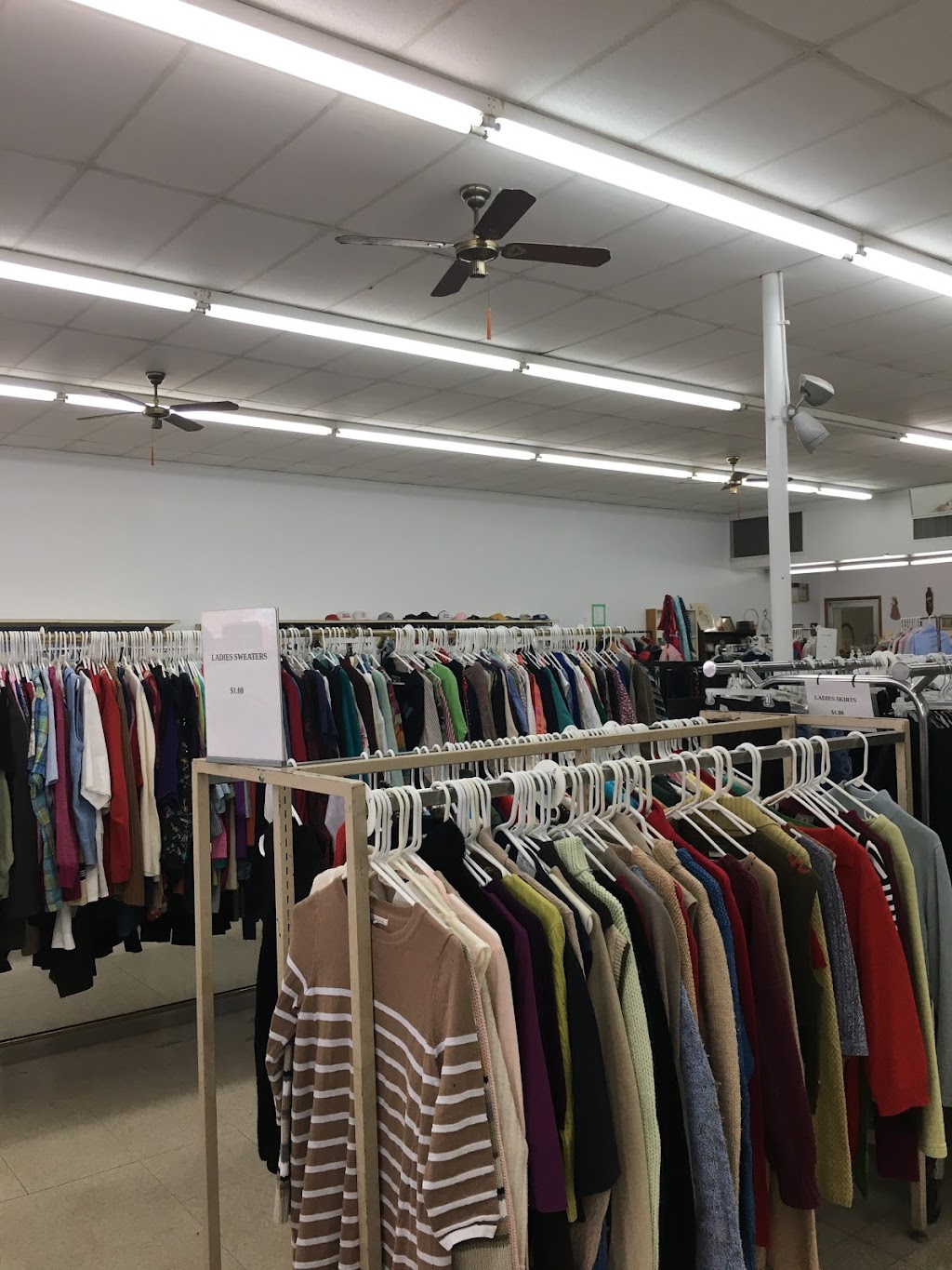 Fair Price Clothing Store | 15 W Ave B, Hutchinson, KS 67501, USA | Phone: (620) 669-9663