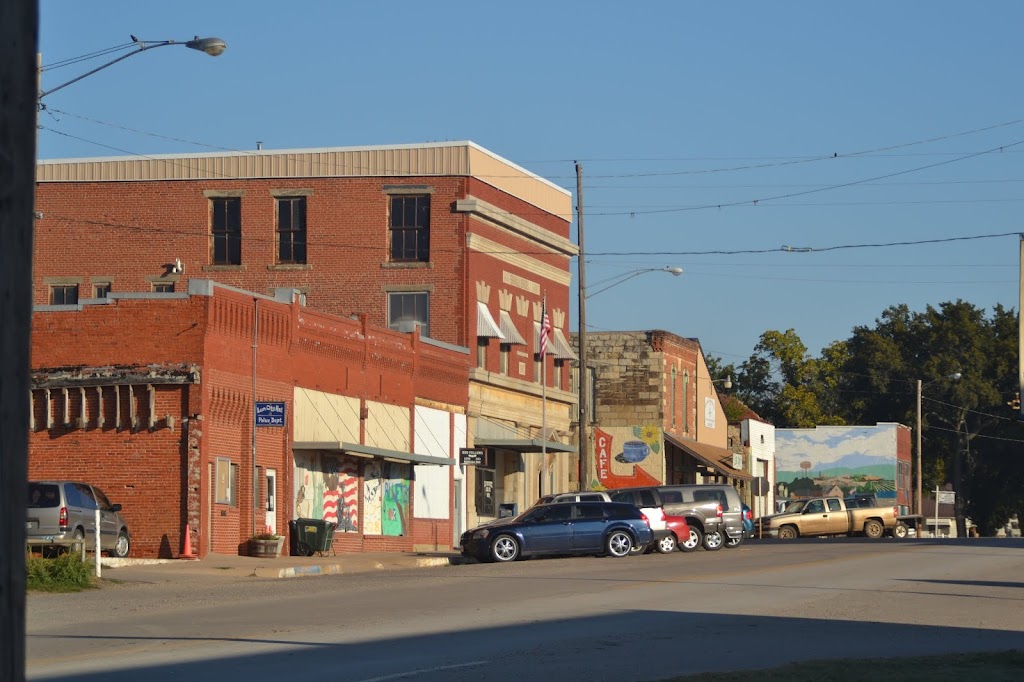 Leon Public Library | 113 S Main St, Leon, KS 67074, USA | Phone: (316) 742-3438