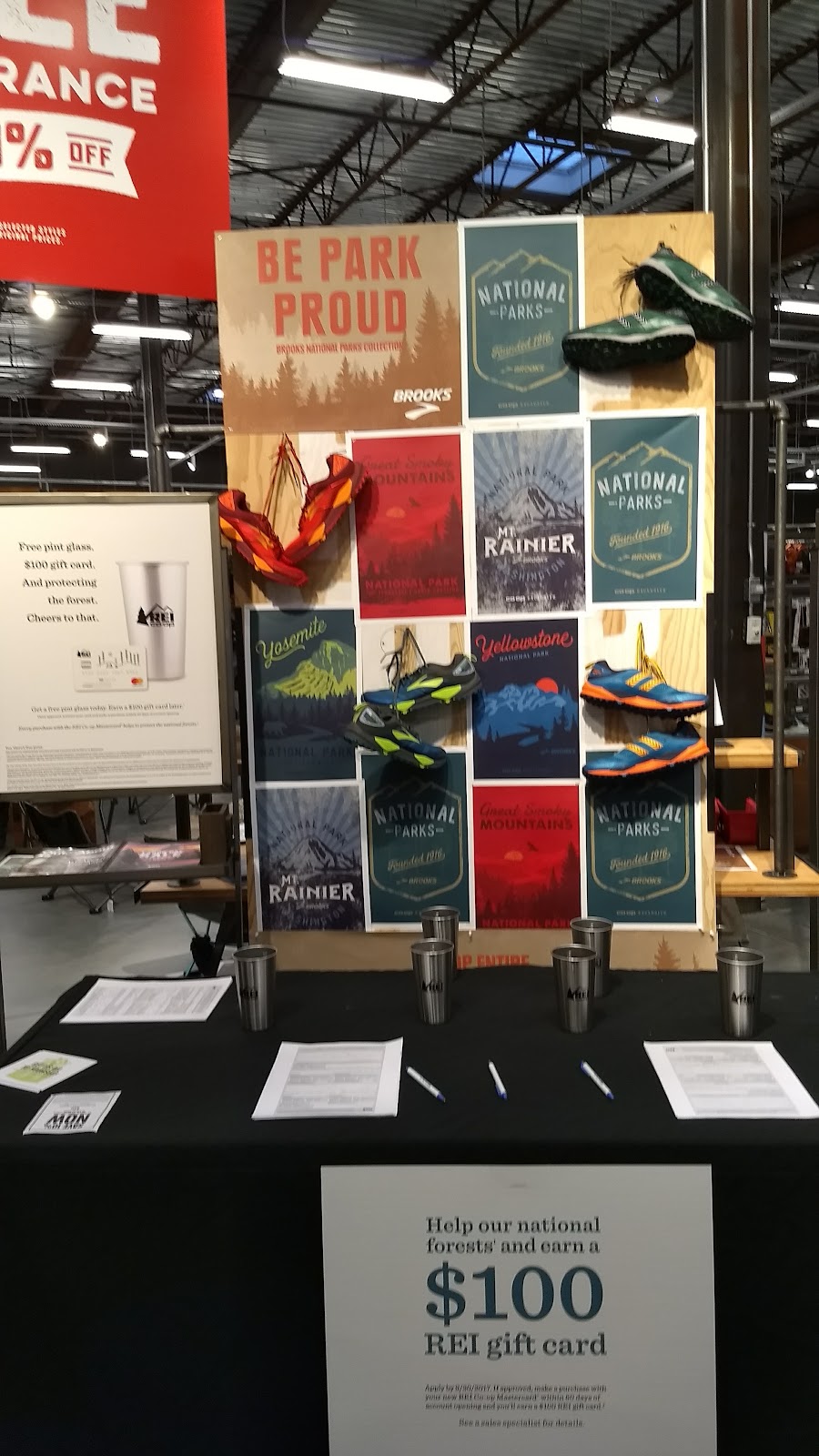 REI | 2300 Fashion Center Blvd, Newark, DE 19702, USA | Phone: (302) 369-1938