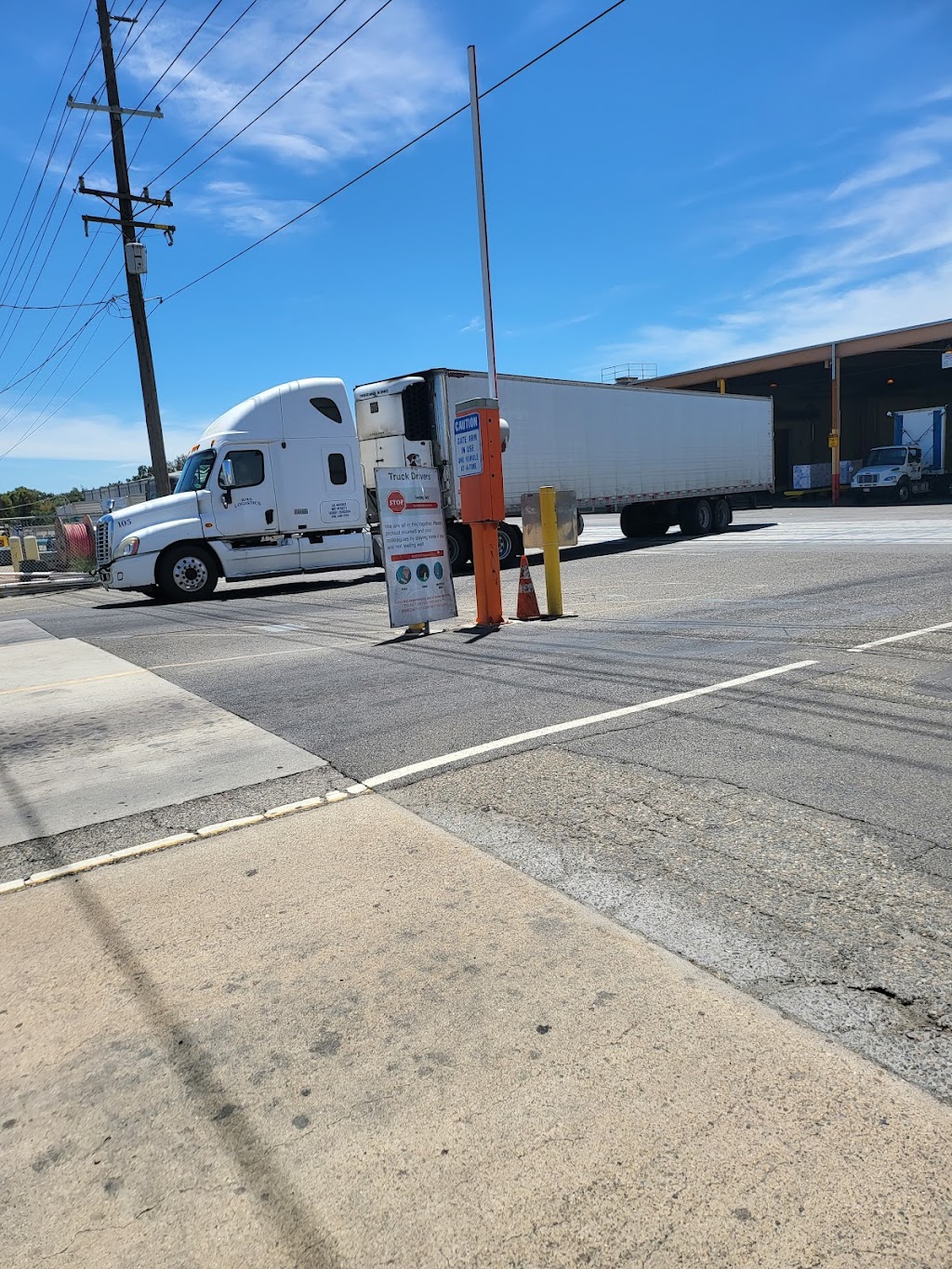 E. & J. Gallo Winery | 700 S Santa Cruz Ave, Modesto, CA 95354, USA | Phone: (209) 341-7508