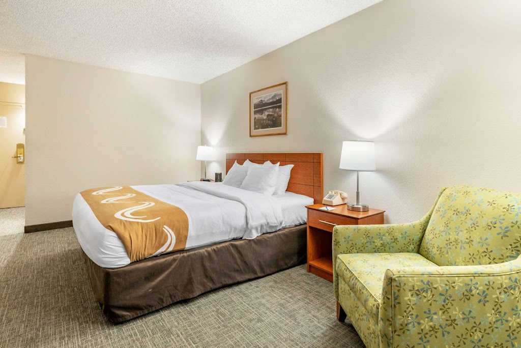 Quality Inn & Suites | 3075 US-50, Cañon City, CO 81212, USA | Phone: (719) 285-0115