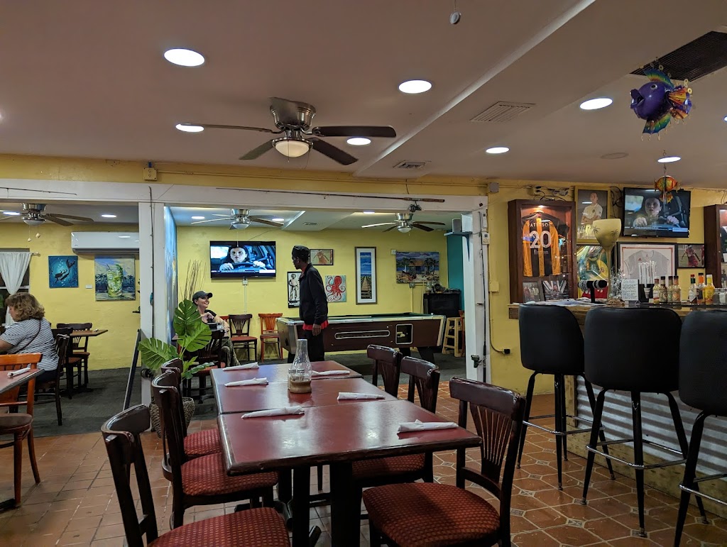 Arthurs Island Kitchen | 102255 Overseas Hwy, Key Largo, FL 33037, USA | Phone: (305) 394-4445