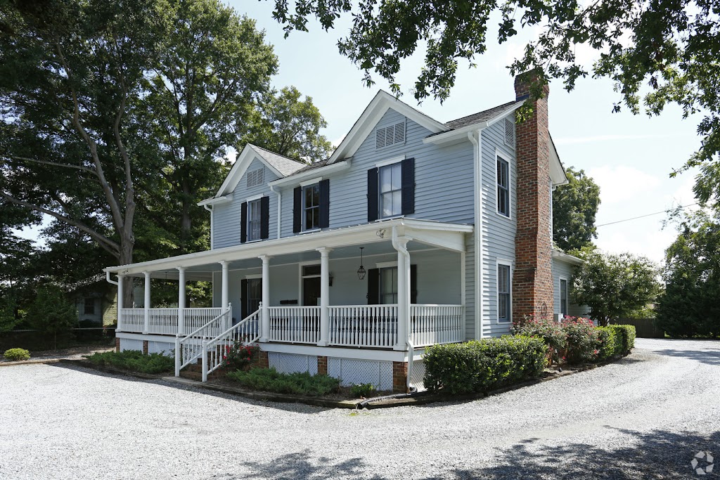 The Historic Holly House Office Suites | 16 Oak Grove St, Mt Holly, NC 28120, USA | Phone: (704) 469-0014
