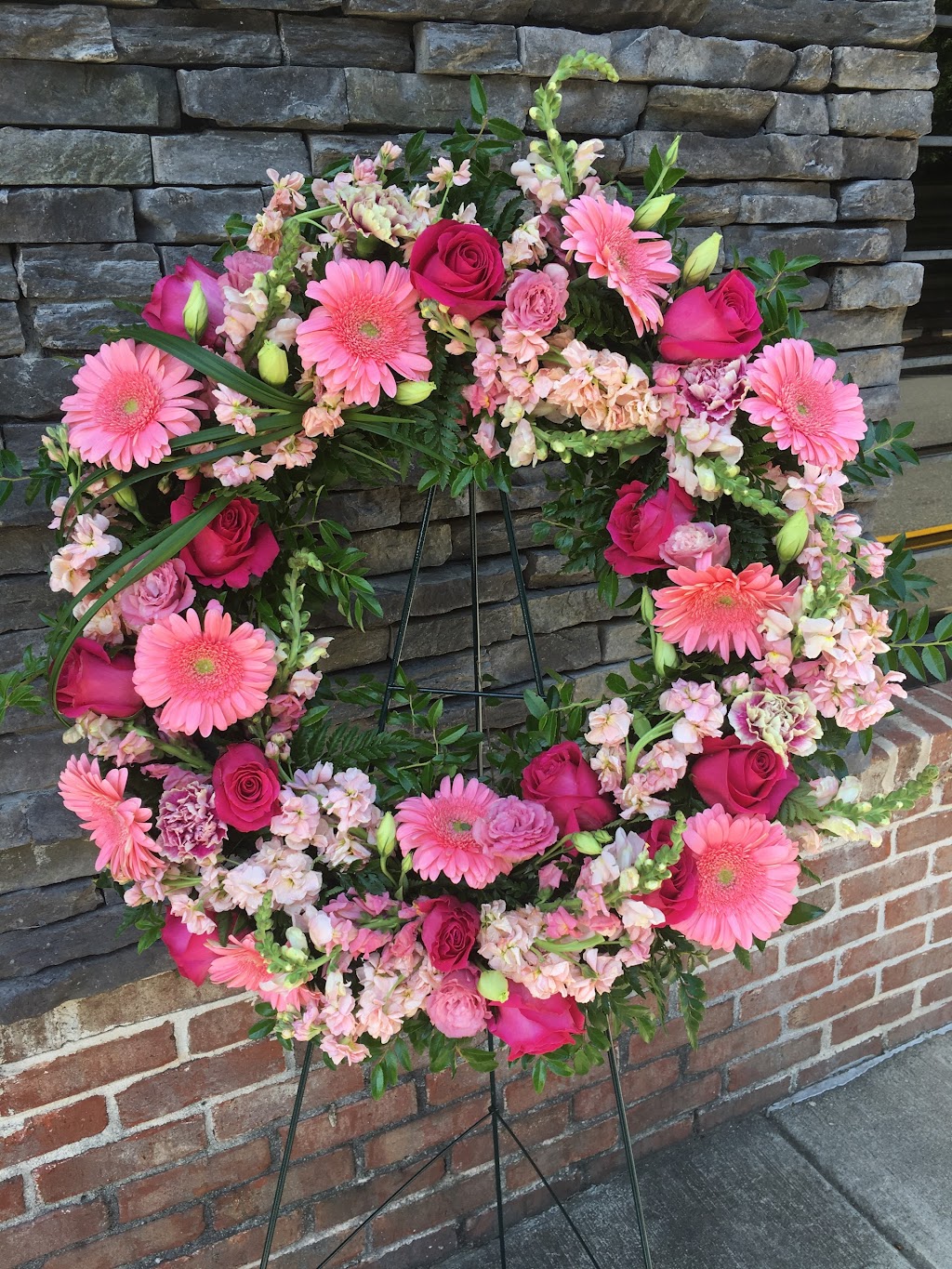 Suwanee Towne Florist | 602 Buford Hwy NW, Suwanee, GA 30024, USA | Phone: (678) 482-0229