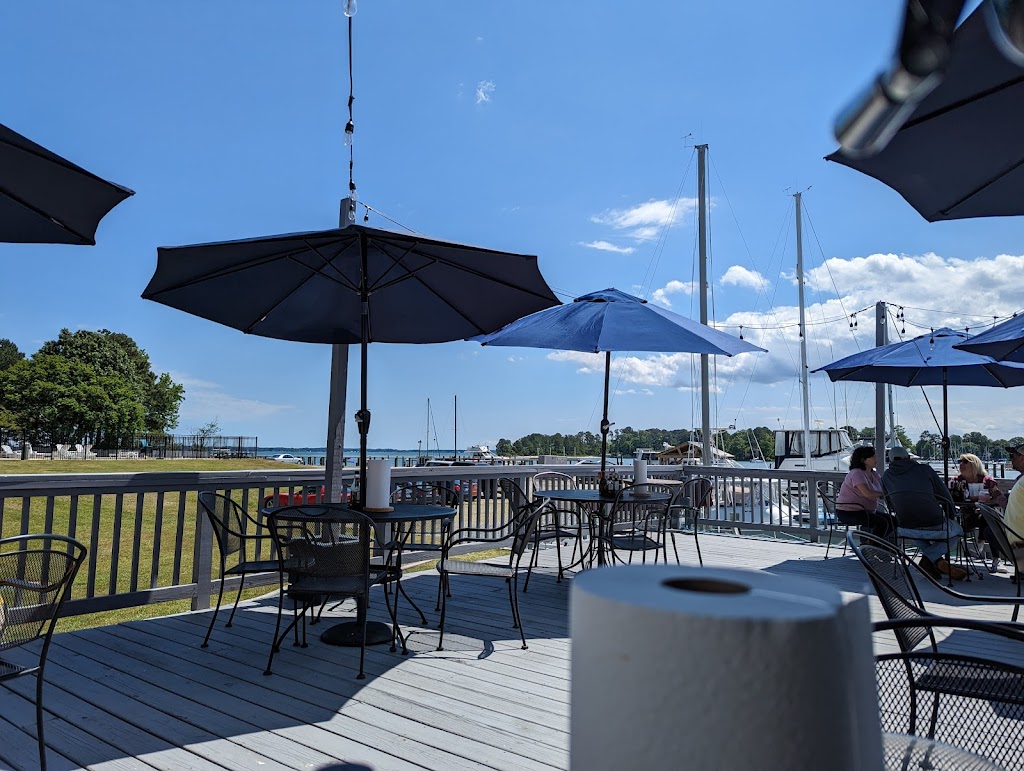 Deltaville Tap & Raw Bar | 274 Bucks Vw Ln, Deltaville, VA 23043, USA | Phone: (804) 776-1039