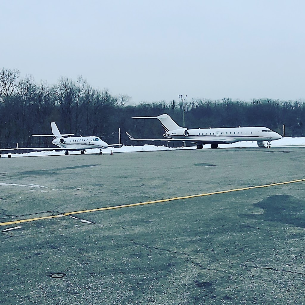 NetJets (HPN) | 38 Loop Rd, West Harrison, NY 10604, USA | Phone: (914) 287-6770