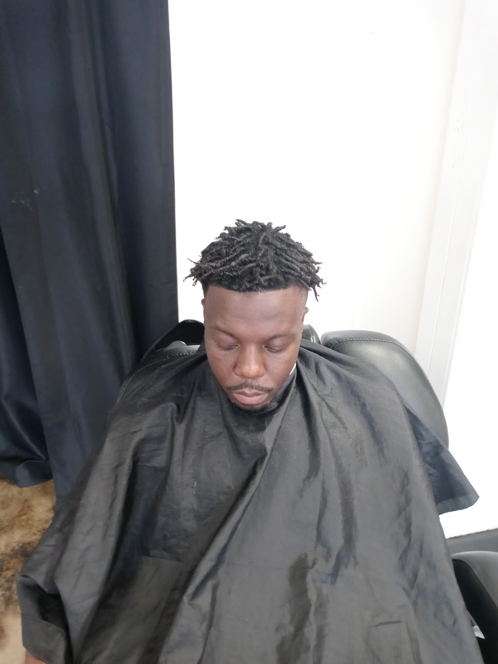 1st Place Barber Shop - hair care  | Photo 5 of 5 | Address: 3939 S Polk St, Dallas, TX 75224, USA | Phone: (214) 272-7105