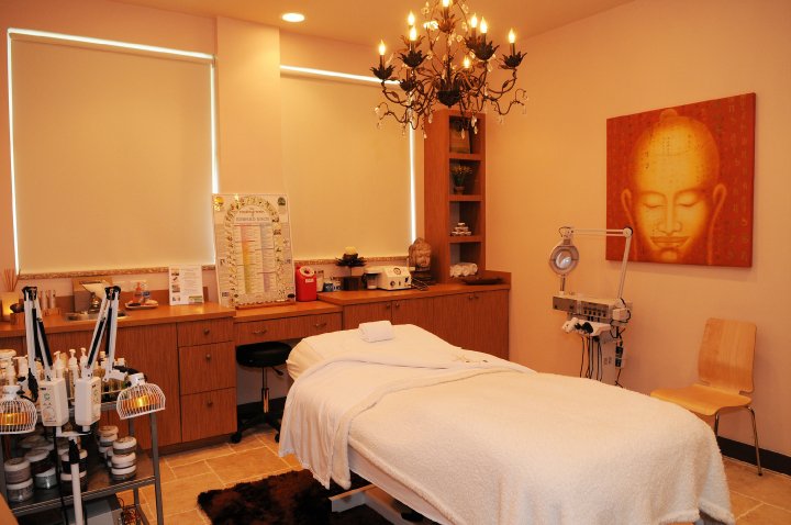 Dr. Kimberly a Marin, AP, DOM, RD | 1000 N Hiatus Rd Suite 160, Pembroke Pines, FL 33026, USA | Phone: (954) 982-8232