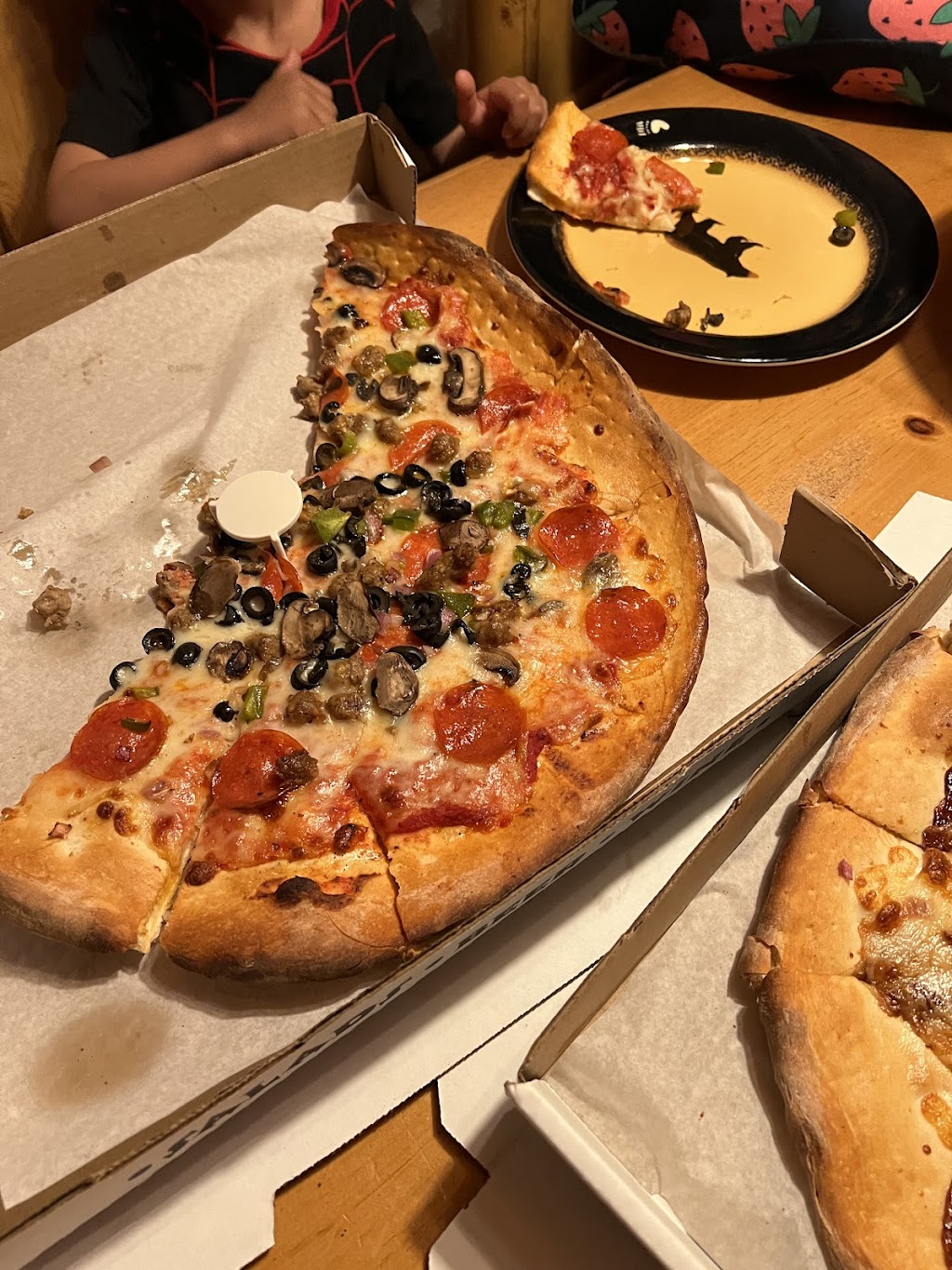 Red Baron Pizza | 42173 Big Bear Blvd, Big Bear Lake, CA 92315, USA | Phone: (909) 866-4744