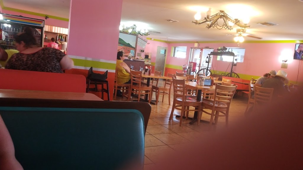 Playa Cancun Mexican/Seafood Restaurant | 601 US-281, Pleasanton, TX 78064, USA | Phone: (830) 569-8836