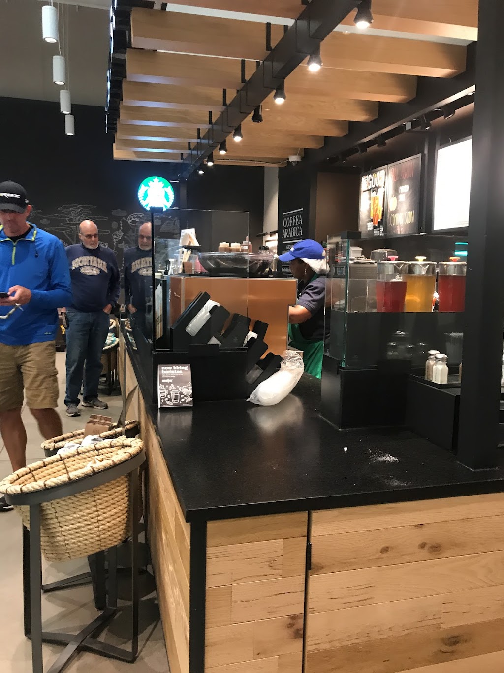 Starbucks | 6939 W Broadway, McCordsville, IN 46055, USA | Phone: (317) 510-0309