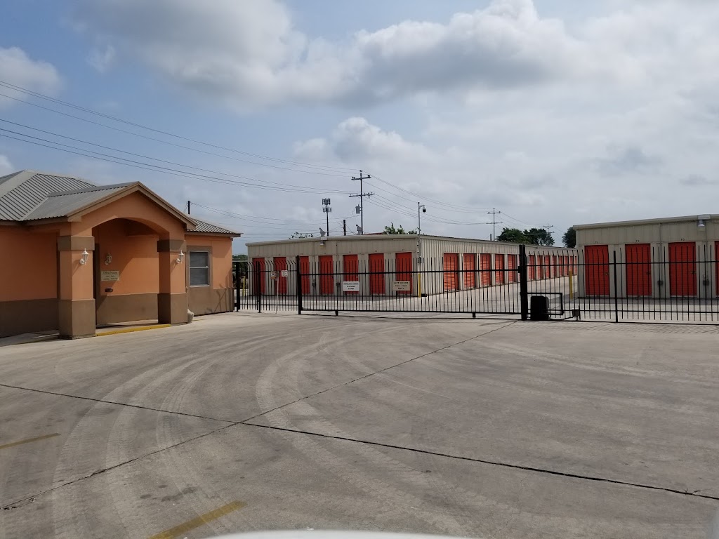 CenTex Storage Lockhart | 1414 S Colorado St, Lockhart, TX 78644, USA | Phone: (512) 398-2870