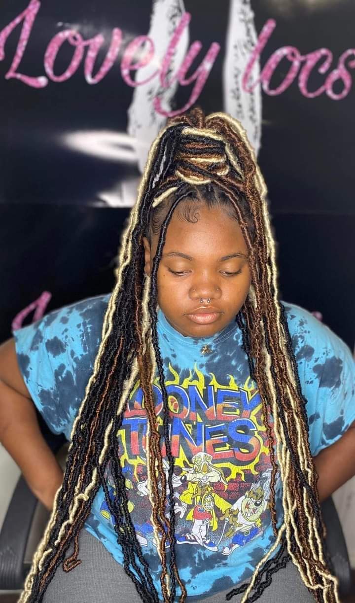 Lovely Locs | 119 Edgewood Dr, Danville, VA 24541, USA | Phone: (434) 425-2060