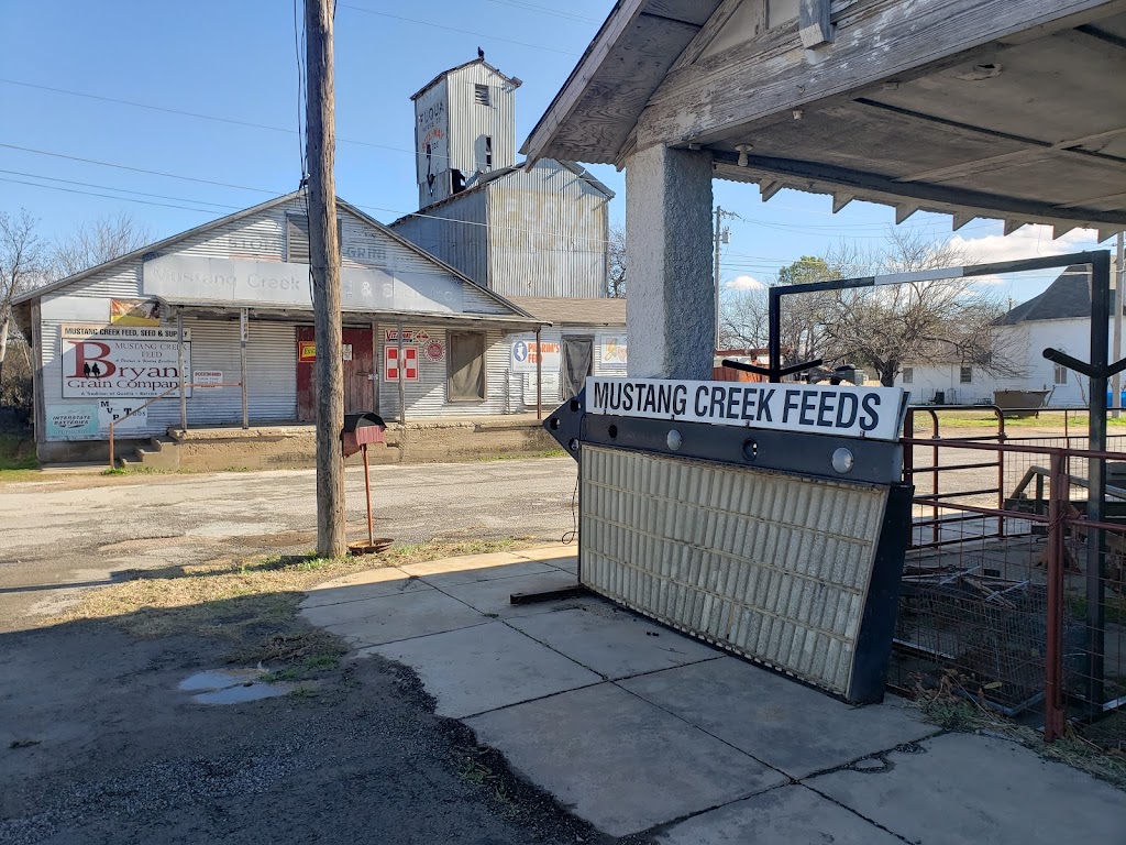 Mustang Creek Feed, Seed & Supply | 104 S Hughes St, Rio Vista, TX 76093, USA | Phone: (817) 373-3484