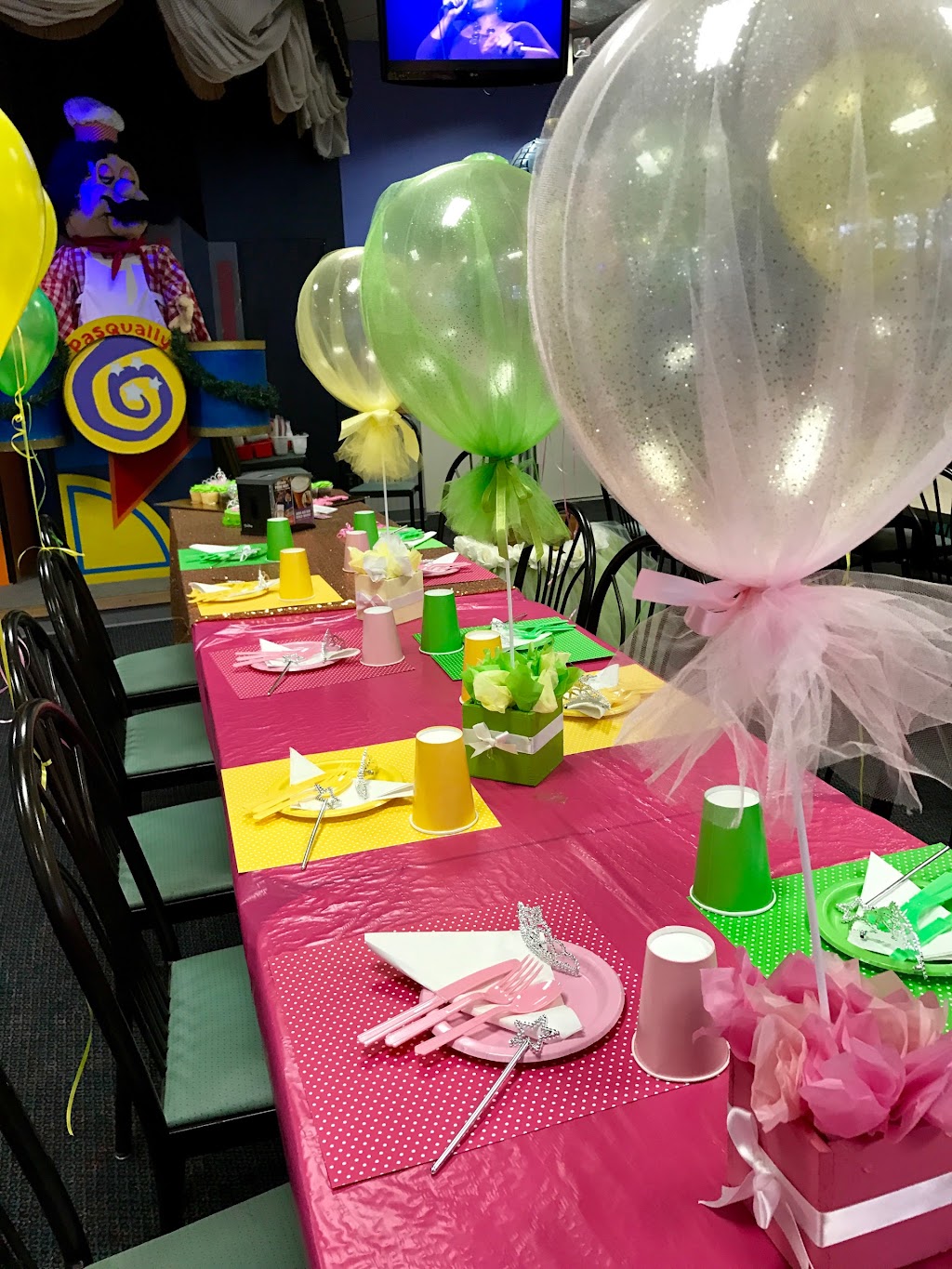 GoParty Decoration | 5817 Prosperity Church Rd suite a, Charlotte, NC 28269, USA | Phone: (704) 946-2729