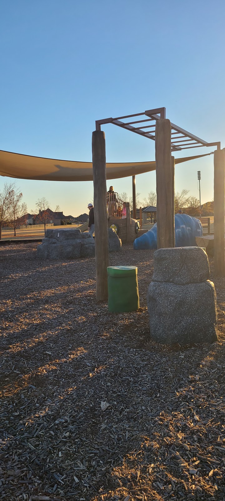 Apple Valley Park - Splash Pad | 4401 Melrose Dr, Moore, OK 73160, USA | Phone: (405) 793-5000