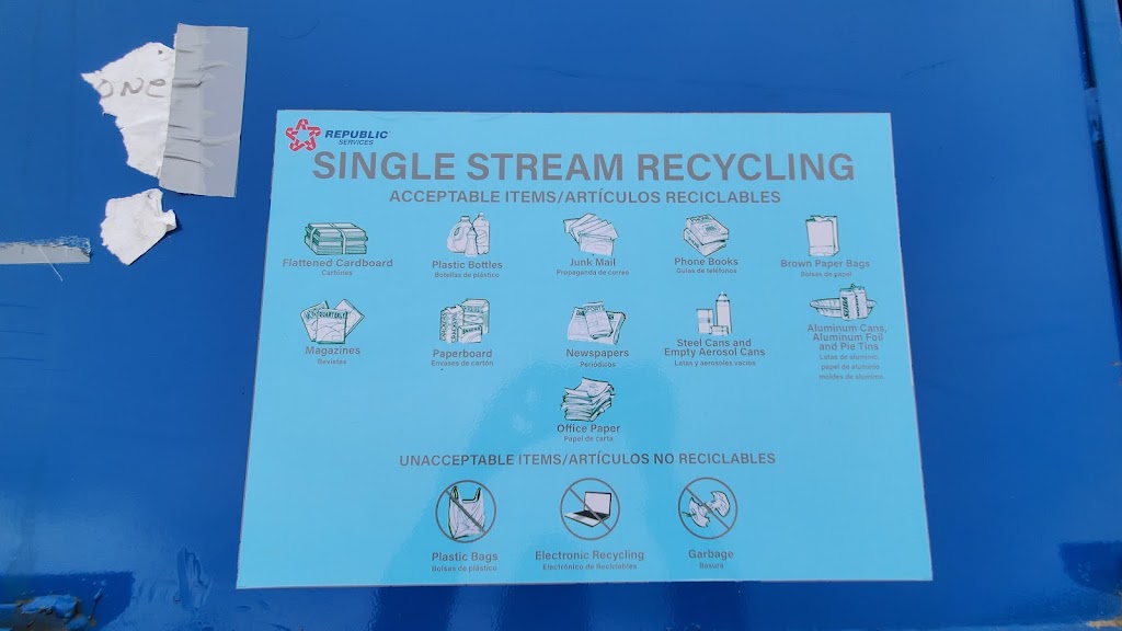 Kaufman Trash & Recycle Center | 400 Alton St, Kaufman, TX 75142, USA | Phone: (972) 932-2161