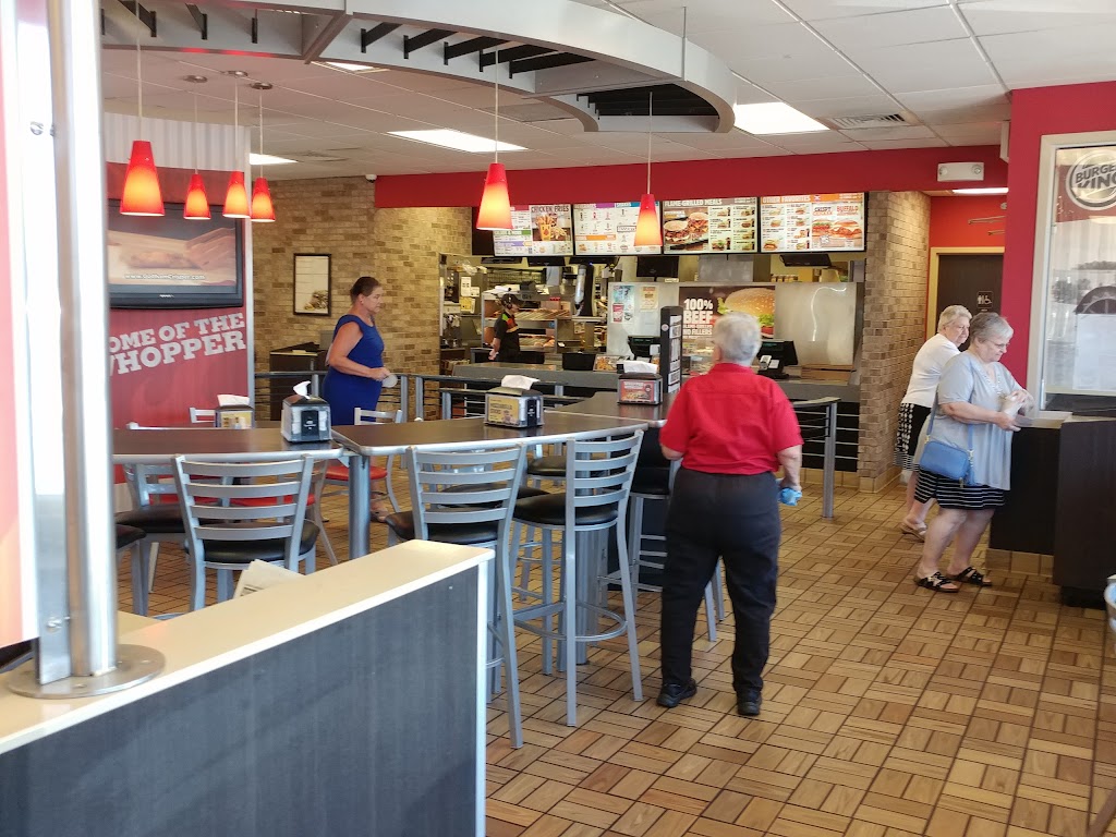 Burger King | 800 N Market St, Waterloo, IL 62298, USA | Phone: (618) 939-6565