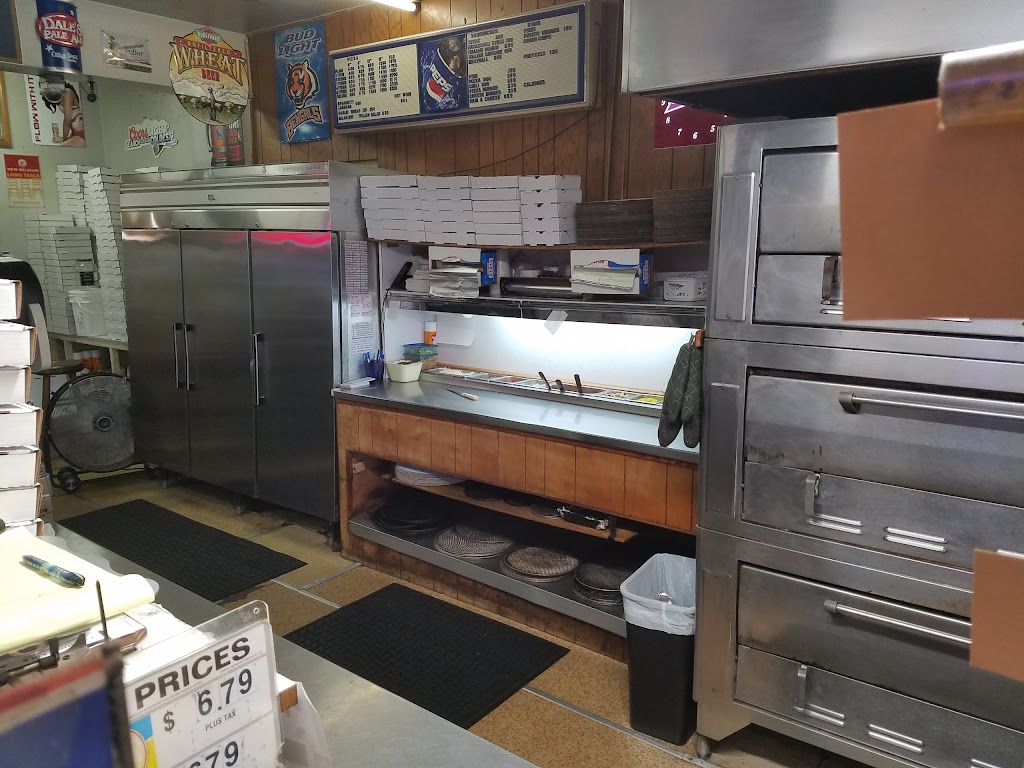 Shaddocks Pizza and Drive Thru | 4713 Central Ave, Middletown, OH 45044, USA | Phone: (513) 422-2995