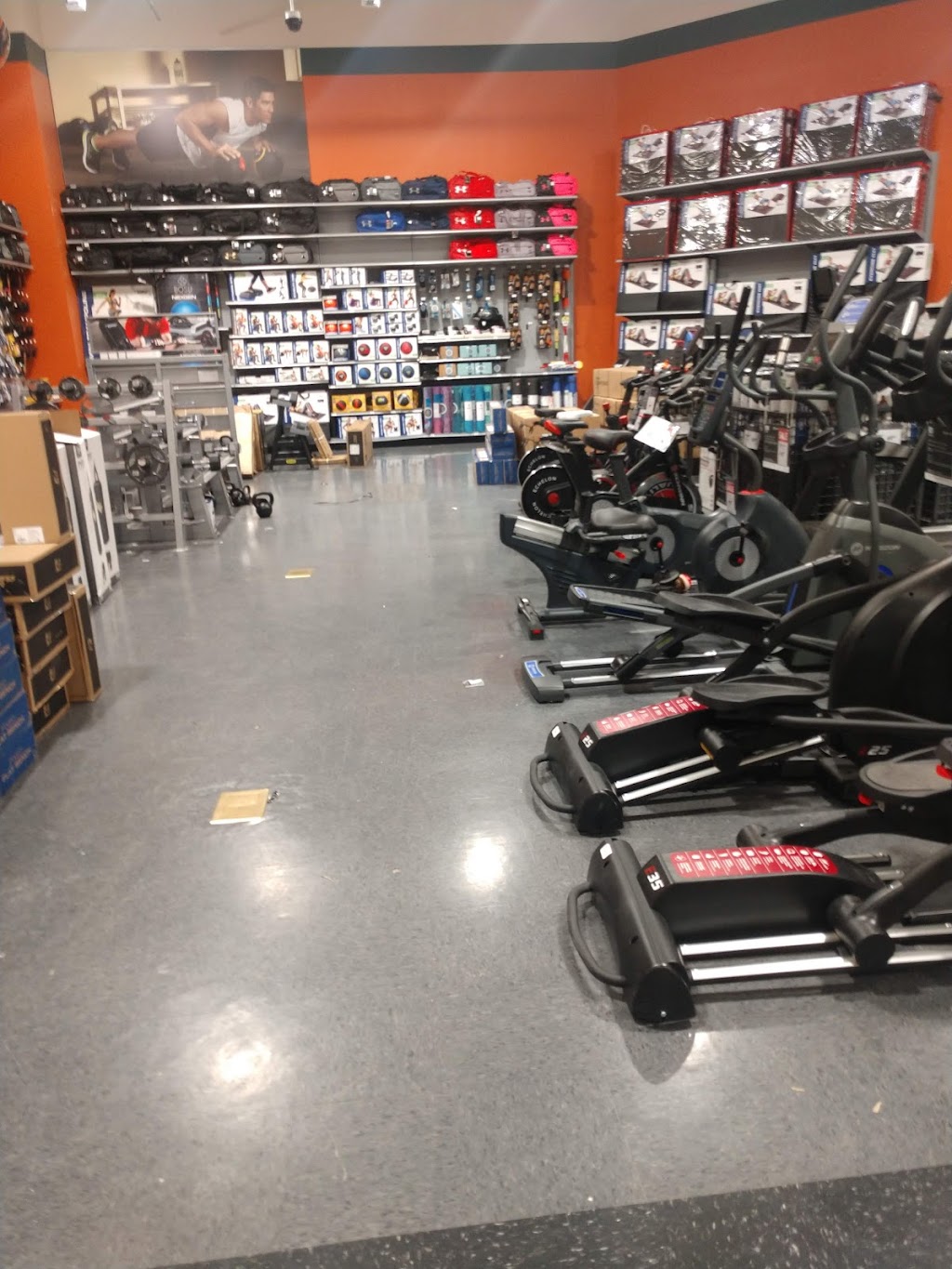 DICKS Sporting Goods | 1200 Great Mall Dr, Milpitas, CA 95035, USA | Phone: (408) 503-0370