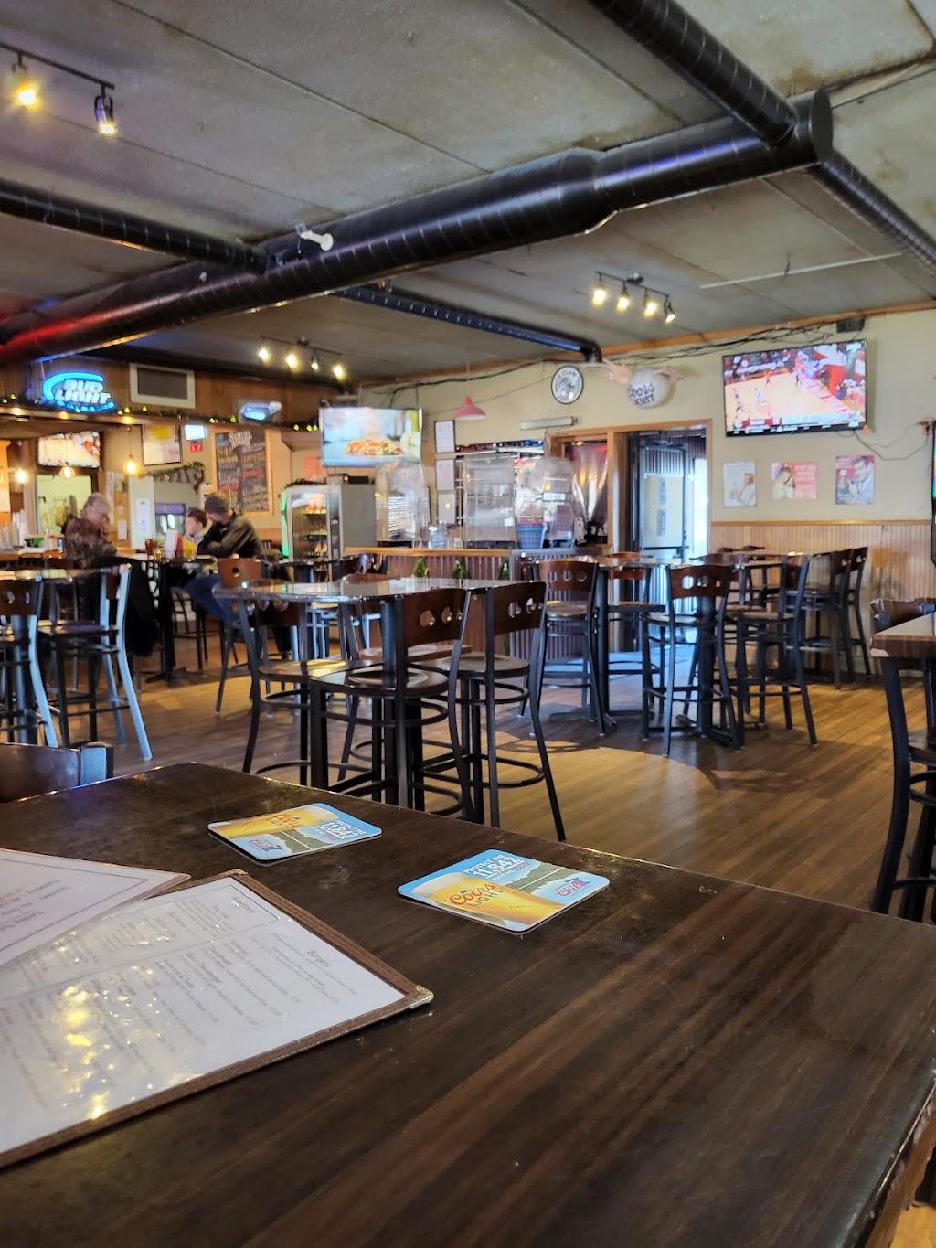 Hawks Sports Bar & Grill | 9697 Hart Blvd, Monticello, MN 55362, USA | Phone: (763) 295-9990